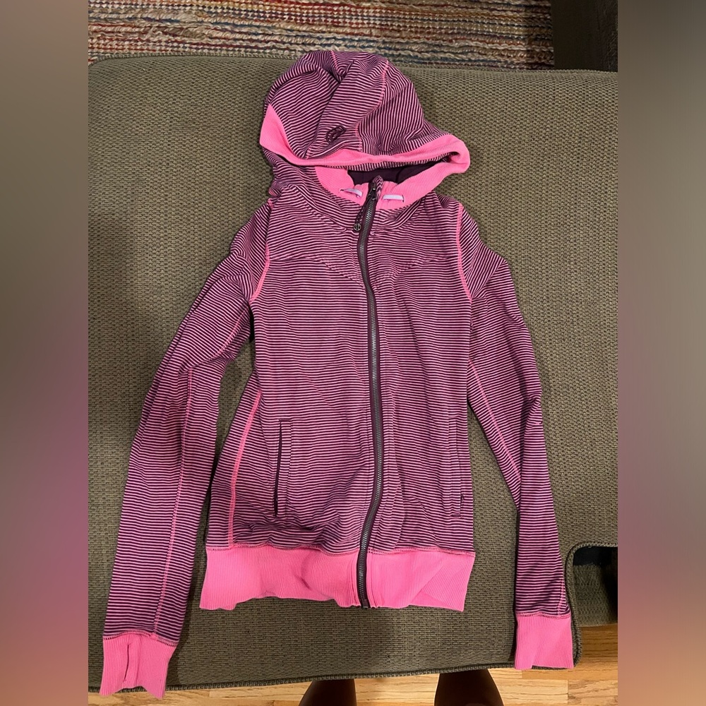 Lulu Zip up